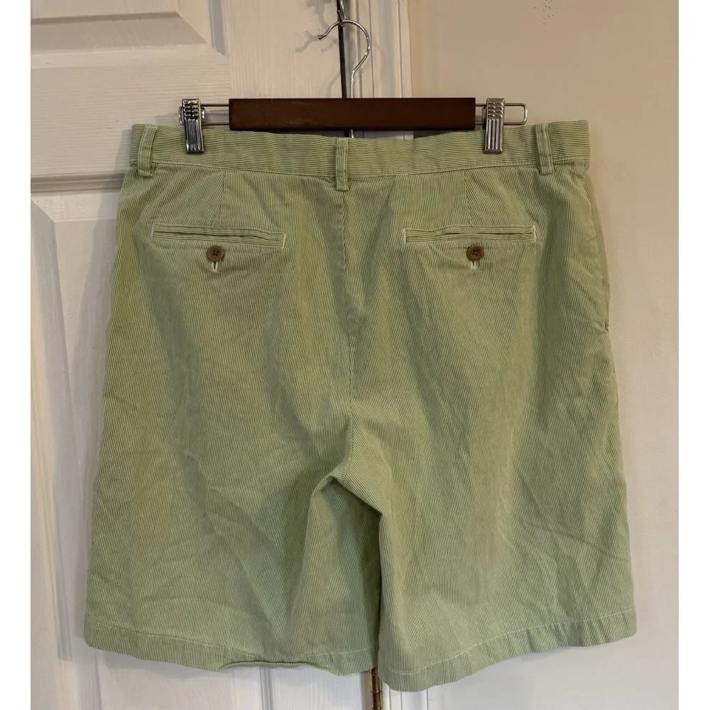 Vineyard Vines Shep & Ian Shorts Men's Sz 34‎ Green Stripes